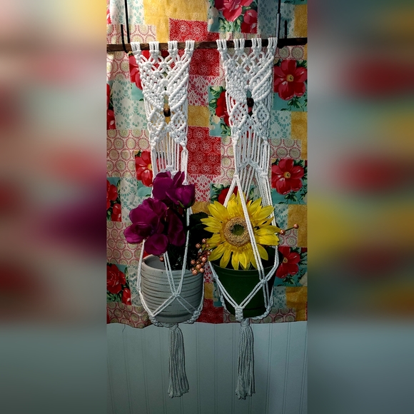 NEW - Handcrafted Custom Double Macrame Plant Hanger - Picture 4 of 11